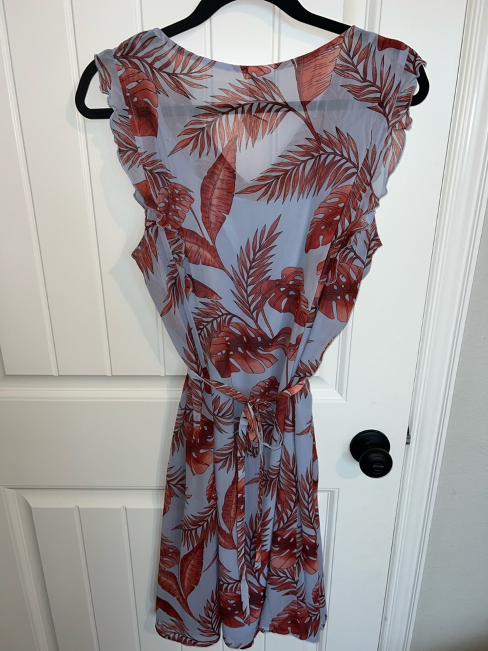 NWT! CAbi Isabel V-Neck Mini Dress in Light Blue with Coral Leaf Print Size L - Picture 9 of 16